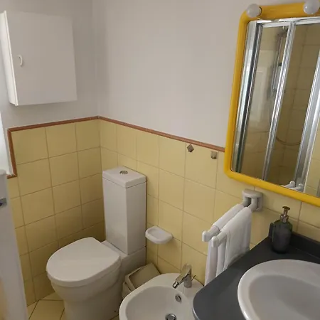 Con Due Da Letto Apartment