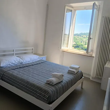 Apartment Con Due Da Letto Urbino